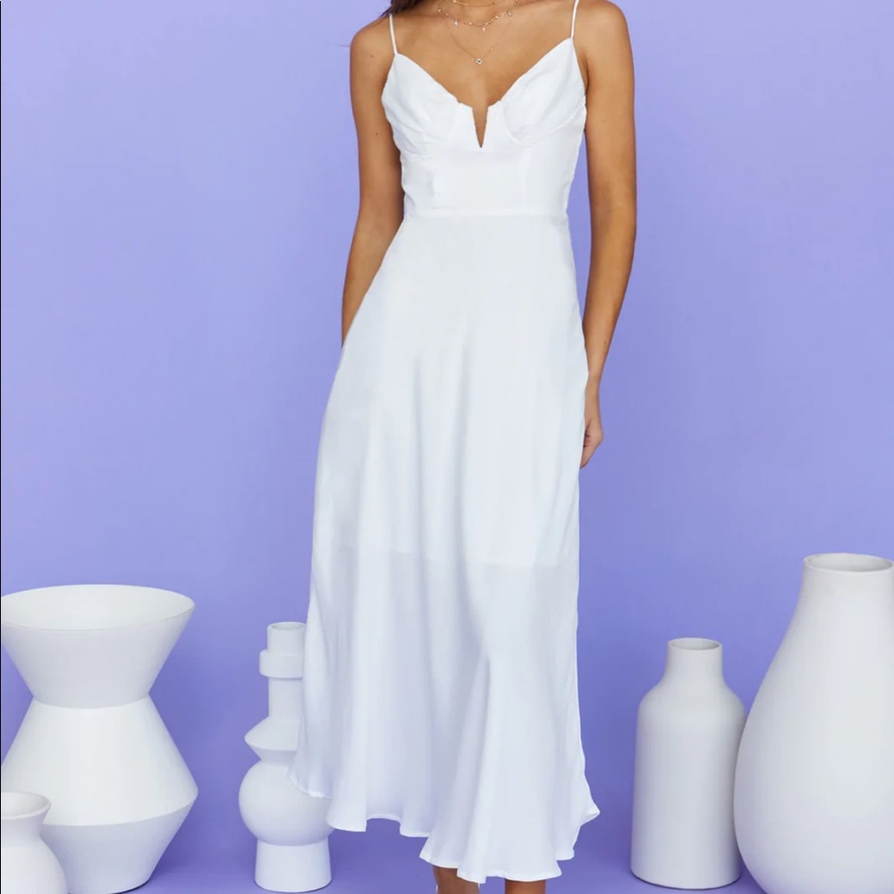 PRIVATE KISS MIDI DRESS WHITE